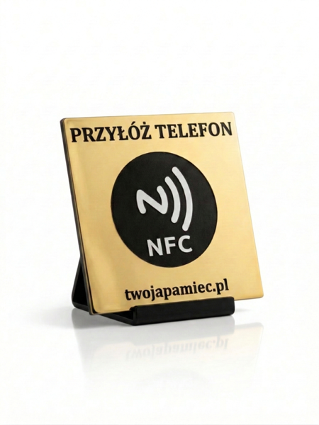 Złota tabliczka NFC Twoja Pamięć na podstawce